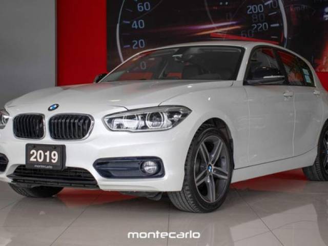 BMW Serie 1 1.5 Sedán 118i Sport Line L3 At Hatchback blanco 140.000 kilómetros Querétaro
