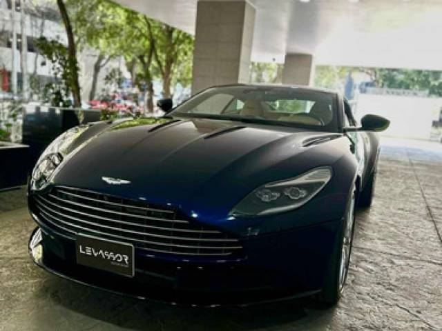 Aston Martin DB11 5.2l Coupe At Coupé dirección eléctrica gasolina $3.550.000