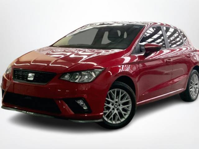 SEAT Ibiza 5 PTS STYLE 16L 110 HP A/AC F NIEBLA RA-15,TIPT Hatchback rojo automático $315.000
