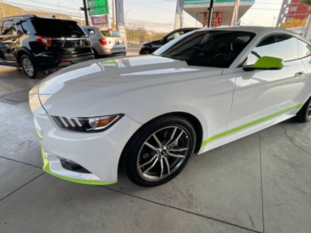 Ford Mustang 2.3 L4 Ecoboost At 2016 blanco $495.000
