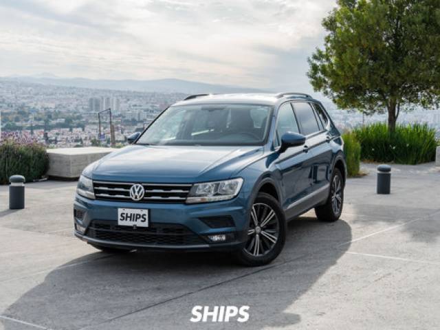 Volkswagen Tiguan 1.4 Comfortline 5p At piel 2020 azul marino Querétaro