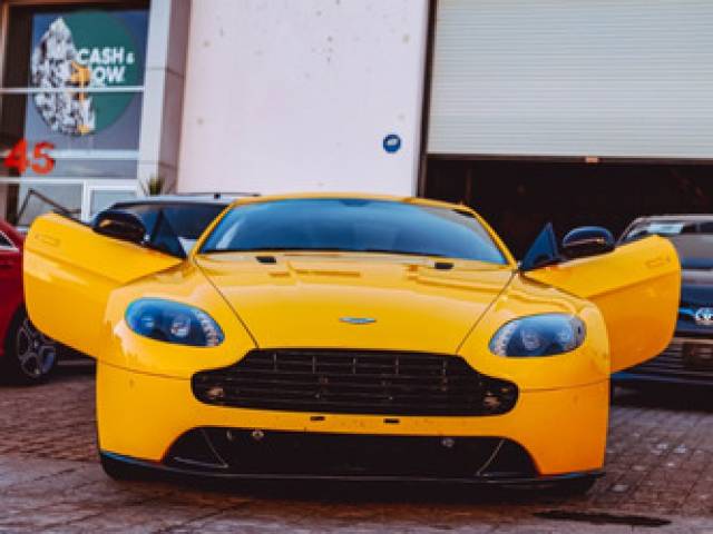 Aston Martin Vantage 4.8 N430 At 2016 automático Trasera $3.050.000